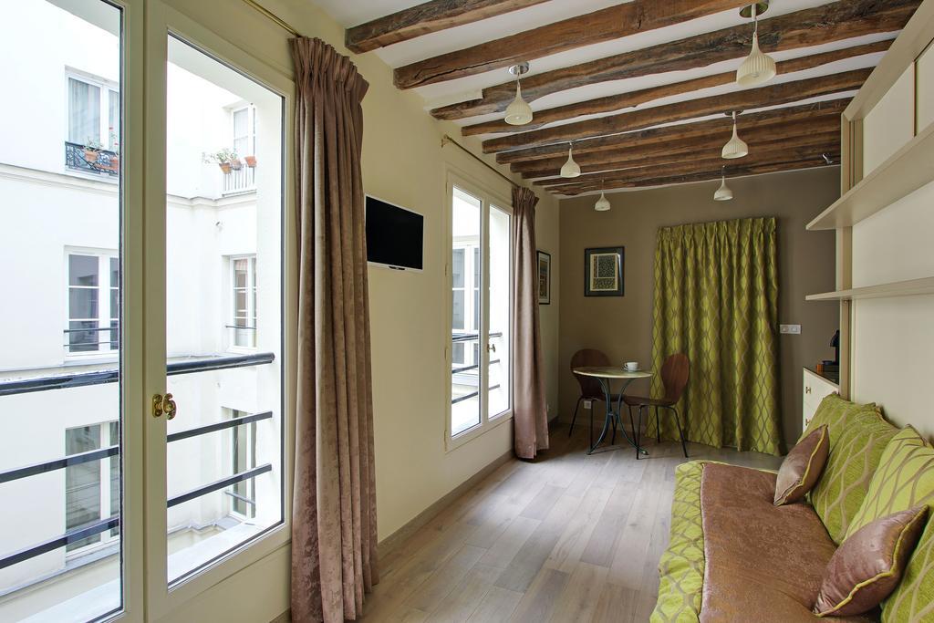 Louvre Apartments París Exterior foto